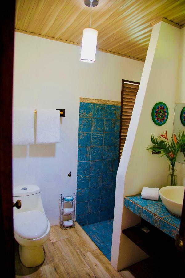 Cabinas D'Val อูวีตา ภายนอก รูปภาพ